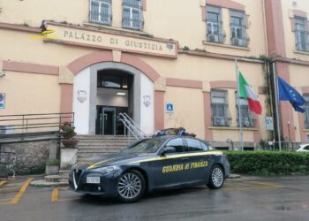 Guardia di Finanza di Salerno: scoperta frode fiscale per 300 milioni di euro: 9 arresti