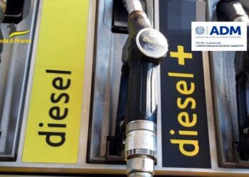 Controlli ai distributori di benzina nel salernitano: sequestrati oltre 13 mila litri di gasolio