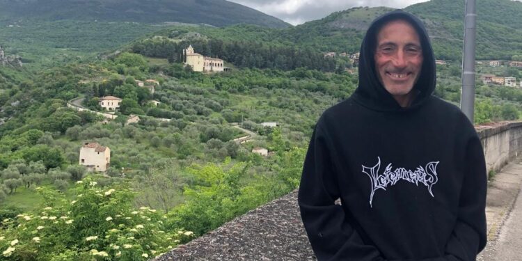 La Pro Loco di Atena Lucana ha accolto Romolo, pellegrino sulle tracce di fratel Biagio