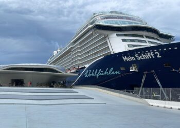 La Mein Schiff ritorna al porto di Salerno:  previsti 3000 crocieristi