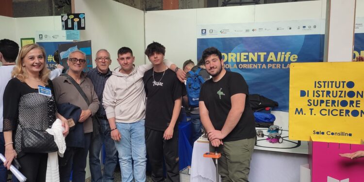 Grande successo per gli studenti del “Cicerone” all’Orientalife svoltosi a Napoli