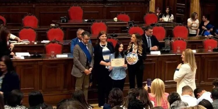 L’IC “G. Falcone” Sassano trionfa al Premio Angelo Vassallo Sindaco Pescatore. Il sindaco Rubino premierà i ragazzi a Palazzo Picinni