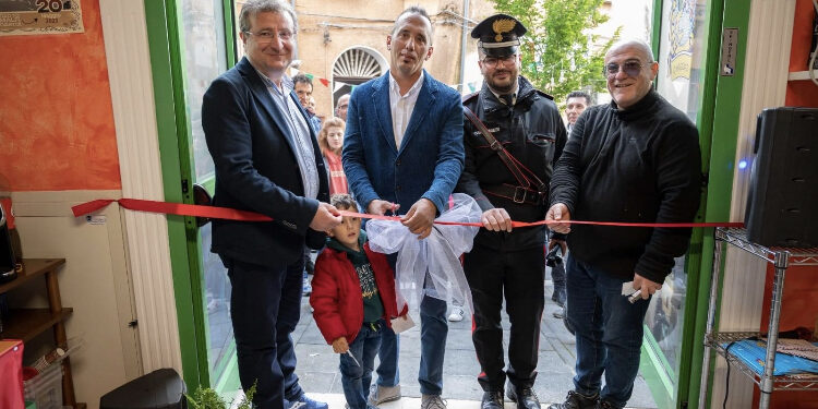 Inaugurato il Vespa Club di Caggiano