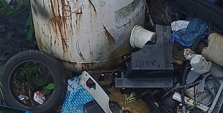 Postiglione: scoperte carcasse di auto abbandonate tra le campagne