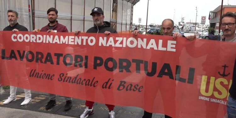 Porto di Salerno. Sindacati e lavoratori in protesta: “Vogliamo risposte dal Governo”
