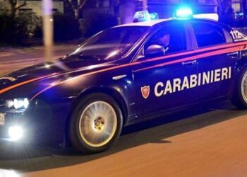 Droga a casa di due fidanzati nel Potentino: arrestato un 20enne e denunciata una minorenne