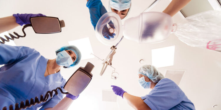 Concorso regionale medici di urgenza. La Cgil: “L’Asl riconsideri posizione di 200 concorrenti”