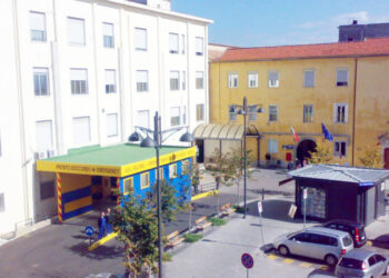 Aggredita impiegata allo sportello ticket dell’Ospedale di Eboli, tempestivo intervento della guardia giurata