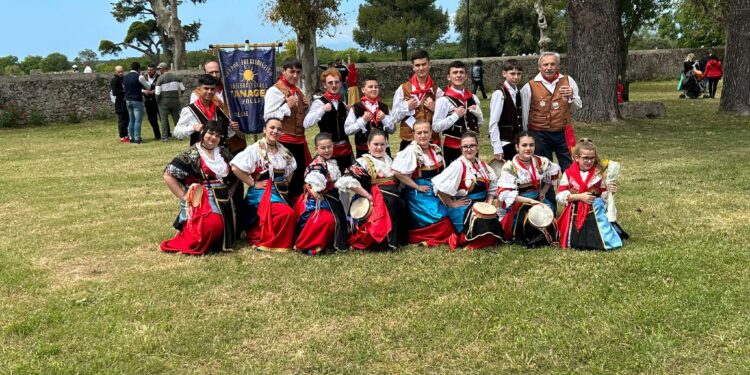 Il gruppo folclorico Tanager di Polla protagonista a Paestum. Premio per il miglior vestito