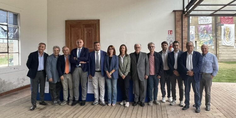 Successo per il convegno “Usi civici” a Capaccio Paestum organizzato dal Collegio provinciale geometri Salerno
