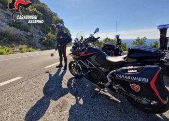 Aggredisce il padre per farsi consegnare denaro: arrestato in flagranza un 24enne ad Amalfi