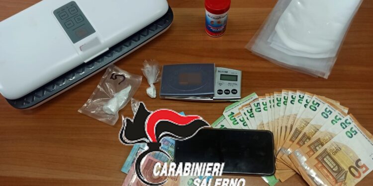 Trovato in possesso di cocaina: scatta l’arresto a Buccino