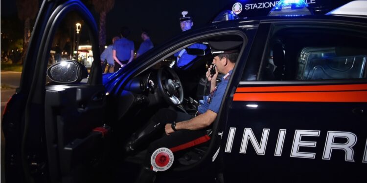 Rapina a Mercato San Severino: madre e figlio aggrediti e derubati