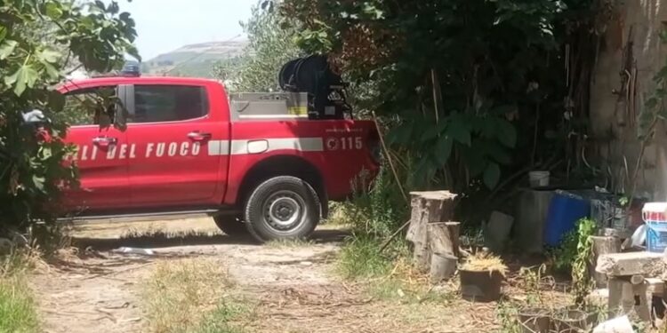 Eboli: ritrovato un cadavere in un casolare