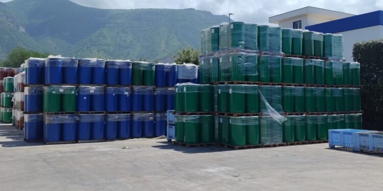 Falso “Made in Italy”: Coldiretti Campania scorta il concentrato di pomodoro cinese