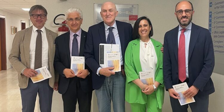 Potenza: presentata l’indagine sull’Intelligenza Artificiale realizzata con il sostegno della Banca Monte Pruno