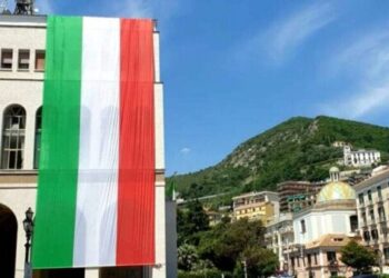 Celebrato anche a Salerno l’anniversario della Repubblica: istituzioni e studenti in piazza