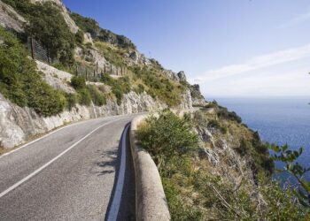 Proseguono i lavori sulla SS “Amalfitana”. Sabato è prevista la riapertura