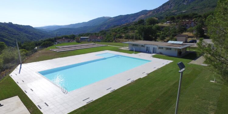 Una nuova piscina per il comune di Vietri di Potenza