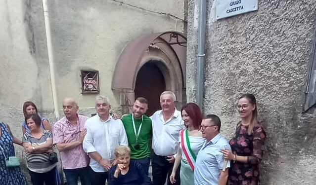 Monte San Giacomo intitola una strada al medico del paese, il dottore Giulio Cascetta