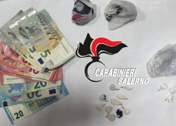 Salerno, trovato con crack e cocaina pronte da spacciare: arrestato
