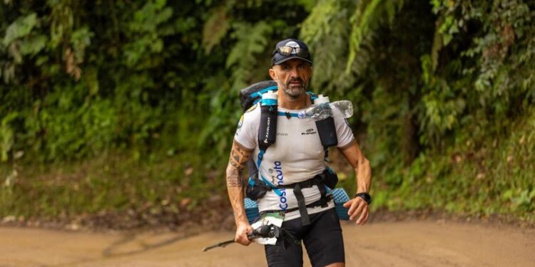 L’ultramaratoneta Giuseppe De Rosa in partenza per una nuova impresa