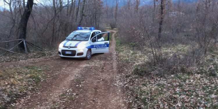 La Polizia locale di Sala Consilina individua e multa il responsabile dell’abbandono di rifiuti