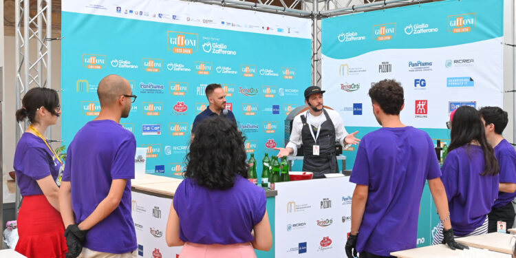 Il battipagliese Valentino Tafuri al Giffoni Food Show dedica una pizza speciale per la 54esima edizione del Festival