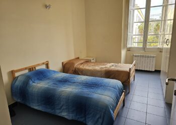 Caldo e difficoltà, il dormitorio “don Tonino Bello” a Salerno sempre a sostegno delle persone senza dimora
