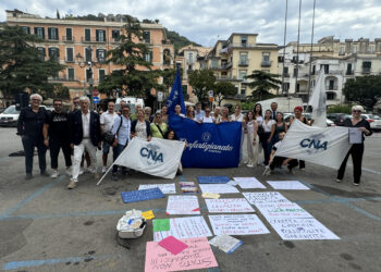 Salerno: estetiste e parrucchieri salernitani in protesta con gli abusivi. Consegnato documento in Prefettura