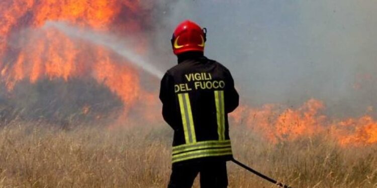 Allarme incendi ad Agropoli, Castellabate e Capaccio Paestum