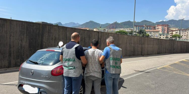 Arrestato tunisino sbarcato dalla Geo Barents al porto di Salerno: era già destinatario di un decreto di espulsione