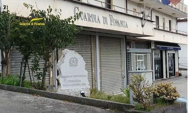 Sala Consilina. Blitz della Finanza: sequestrati 25 mila prodotti non sicuri