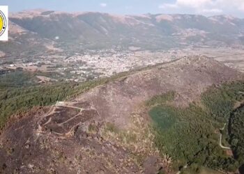 Polla, la devastazione del rogo a “Costa Cucchiara” nelle immagini del drone della G.O.P.I. Protezione Civile