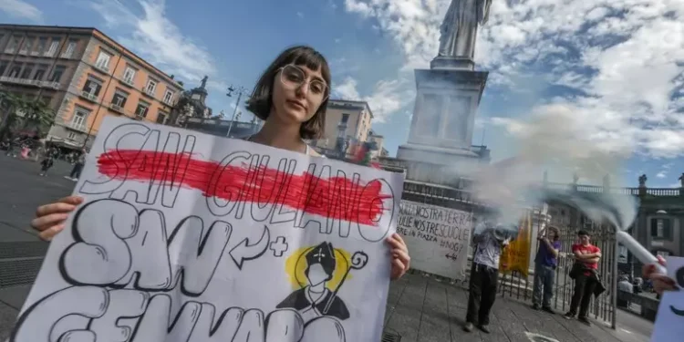 Manifestazioni anti G7 a Napoli. Proteste pacifiche degli studenti valdianesi