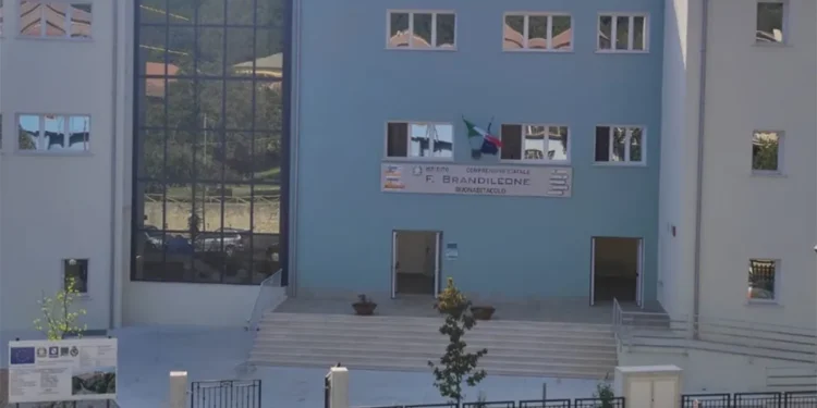 Tutto pronto per l’inaugurazione della nuova scuola di Buonabitacolo. Mercoledì la prima campanella