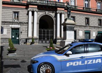 Controlli straordinari della Polizia a Sarno: diverse le sanzioni
