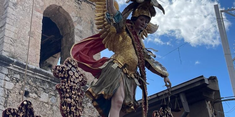 “Evviva San Michele” : interminabili ed emozionanti giorni di festa