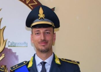 Il tenente Vincenzo Tanzola di Polla guiderà il  Comando Operativo della Guardia di Finanza di Caltanissetta
