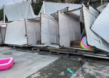 Tromba d’aria a Salerno. Ingenti danni per un lido a Torrione