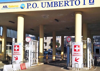Nocera Inferiore: dottoressa aggredita con calci e pugni in ospedale da due donne
