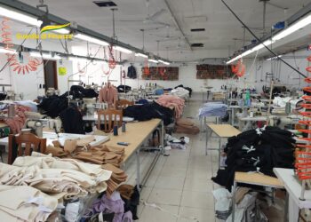 Caporalato e capi contraffatti a Palma Campania: scattano sequestri e denunce per due imprenditori