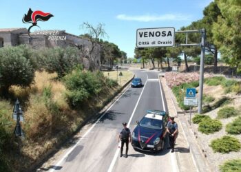 Picchia il padre, 27enne arrestato nel potentino