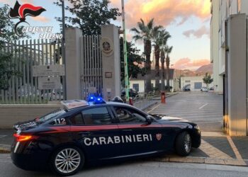 Scippa una borsa a Salerno: arrestato