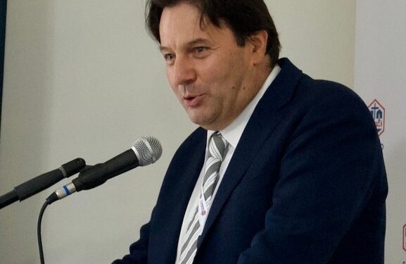 Daniele Manzolillo confermato alla guida delle Acli di Salerno