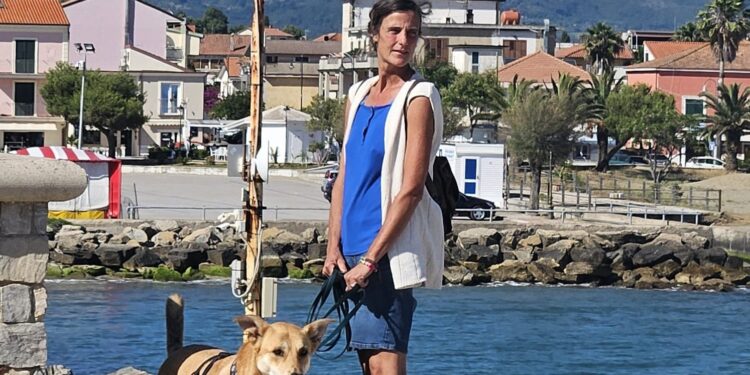 Tragica svolta nelle ricerche della 53enne tedesca a Castellabate: è stata trovata morta bruciata