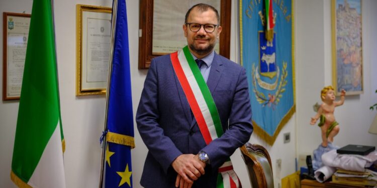Matera, si dimette il sindaco Bennardi