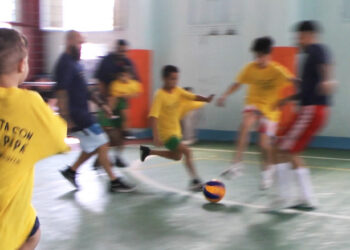 Al carcere di Matera un partita di calcio tra genitori detenuti e i loro figli