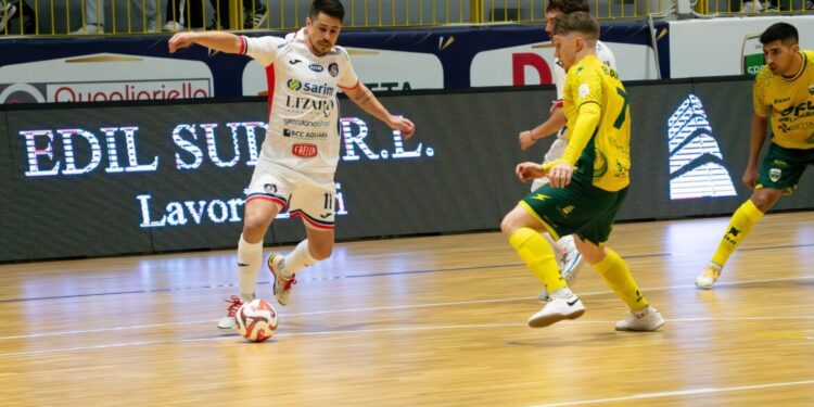 Derby salernitano al cardiopalma. Finisce in parità tra Sporting Sala Consilina e Feldi Eboli