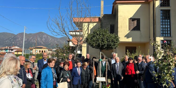 Oltre 90 ex dipendenti Telecom in raduno a Silla di Sassano: convivialità ed entusiasmo